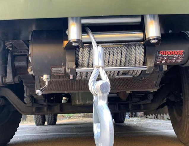 雪地車輛救援冠航電動絞盤安全使用要點